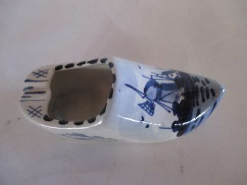 Delft Blue and white Ashtray Glog. 110cm. Handpainted.