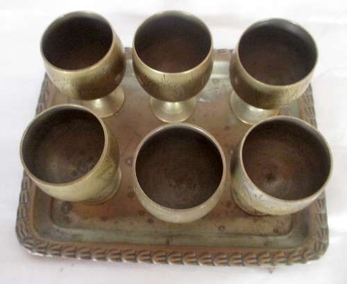Vintage lot of 6 Brass Mini Goblets & Serving Tray Made In India. As per photo. Goblets 55mm high.
