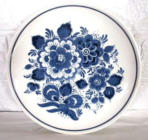 Lot of Three Blauw Delft Royal Distel Hanging Plates, 200mm dia. Spotless.