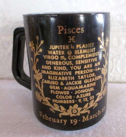 Vintage Pisces Zodiac Mug Black and Gold Federal Glass Horoscope Astrology.