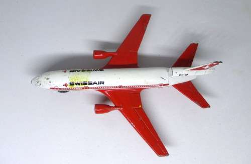 Matchbox SP 13 DC-10 SwissAir 1973. Made in England.