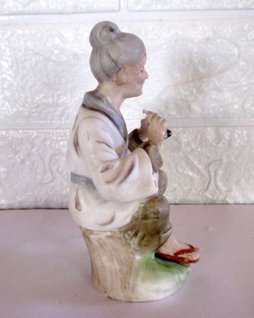 Lovely Vintage Unglazed Porcelain Figurine. 140mmhigh.