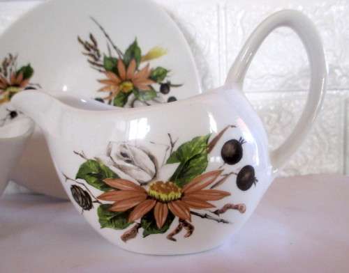 Vintage Midwinter Stylecraft Fashion shape jug, Plate and bowl.  Staffordshire England 1960`s.