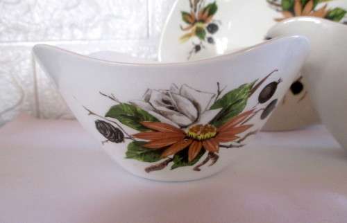 Vintage Midwinter Stylecraft Fashion shape jug, Plate and bowl.  Staffordshire England 1960`s.