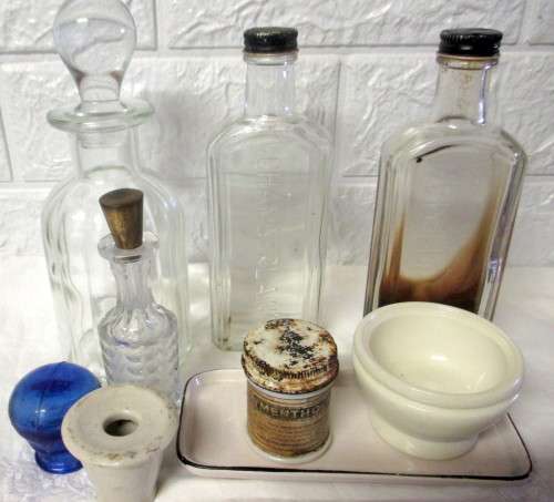 Lot of nine Vintage Glass and Porcelain Apothecary/Medical items.