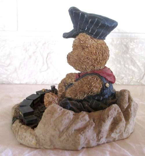 Vintage Windsor Bears Figurine Tyler Lil` Conductor 1998. No 043