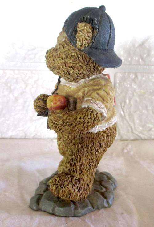 Vintage Windsor Bears Figurine  Jordan `First Day` 1996. No 4483. Handpainted.
