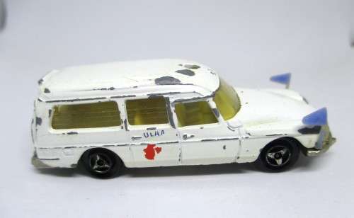 Majorette No. 206 Citroen DS 21 DS21 Ambulance (1/65) - MADE IN FRANCE BlueFlag