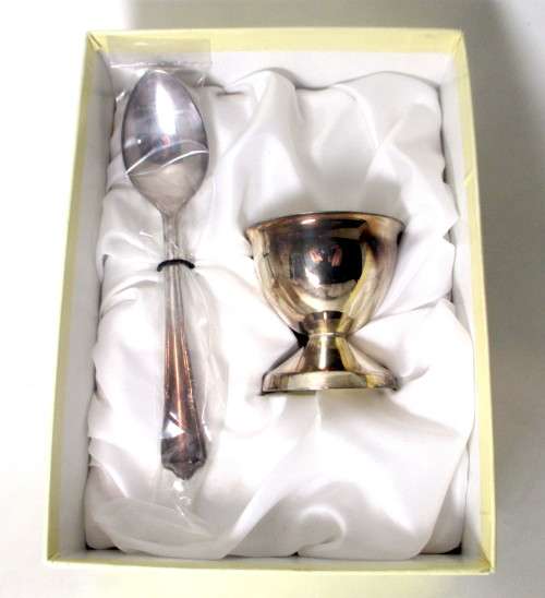 Vintage Silver plate Emess Baby Feeding set, in original box. Lovely patina.