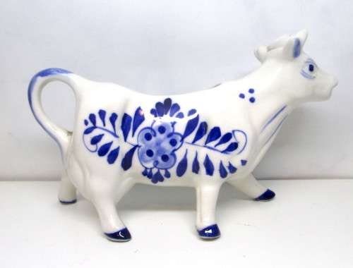 Quirky Delft Cow Creamer - Vintage Cream / Milk Pourer in shape of Cow - 16 x 9cm