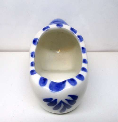 Vintage Delft Handpainted Holland Windmill Shoe Ash Tray. 110mm