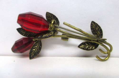 Vintage Gold colored Brooch with red glass and Rhinestones buds. 60mm.