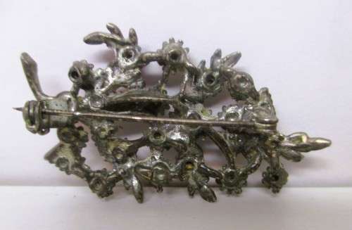 Vintage Blue and Pink Rhinestone Brooch. Set in enameled pewter and two Pearl beads. Lovely. 53mm.
