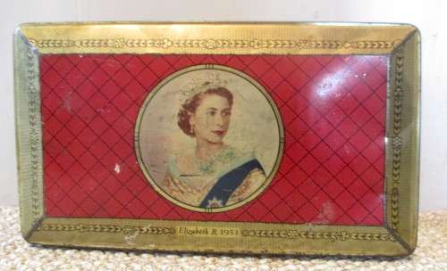 Vintage Lyon`s Tea Tin - 1953 Queen Elizabeth Souvenir of Coronation Tin - 20.5cm x 12cm x 7.5cm