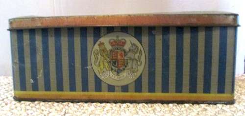 Vintage Lyon`s Tea Tin - 1953 Queen Elizabeth Souvenir of Coronation Tin - 20.5cm x 12cm x 7.5cm