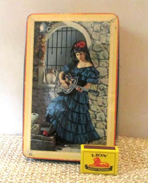 Vintage Cookie Tin depicting a Spanish Flamenco Dancer, made in south africa - 20.5cm x 14cm x 3,5cm