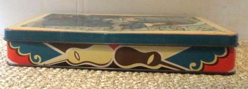 Vintage Cookie Tin depicting a Spanish Flamenco Dancer, made in south africa - 20.5cm x 14cm x 3,5cm