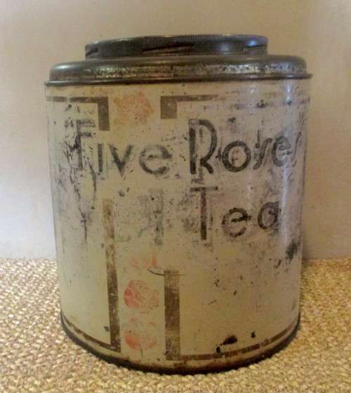 Vintage Large Five Roses Tea Tin. 20cm high.