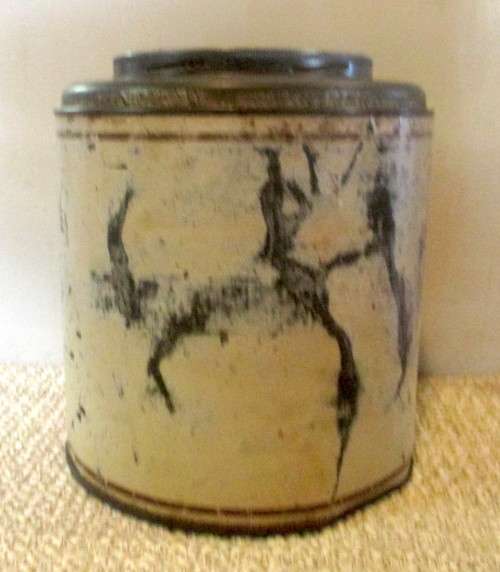 Vintage Large Five Roses Tea Tin. 20cm high.