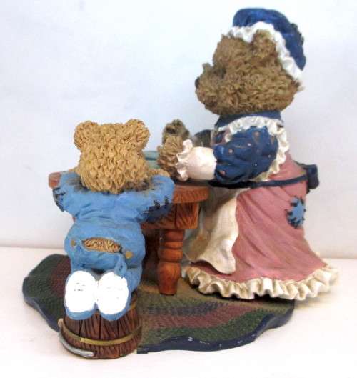Vintage Windsor Bears Figurine `Grandma And Timothy` ` Can I Lick The Spoon?` 1998. No 0964
