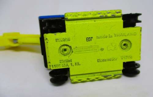 Matchbox Working Rigs Construction Excavator, Blue/Yellow. No Bucket. 1:64