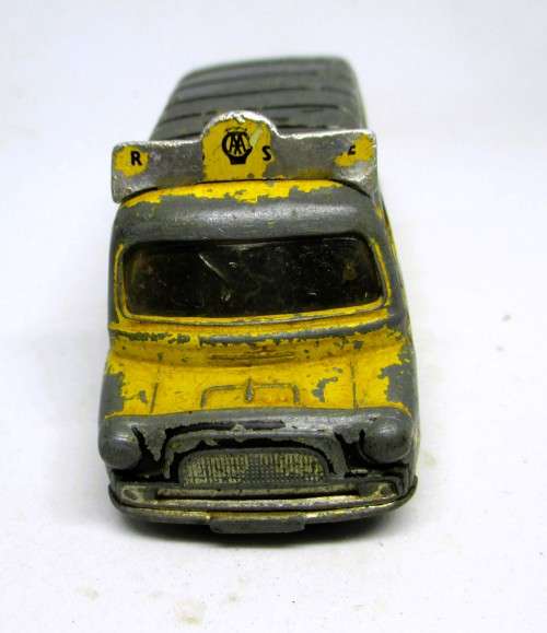 1963 CORGI Great Britain `AA` ROAD SERVICE VAN BEDFORD, ridged black roof. Please refer to photos.