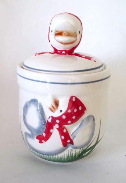 Cute Vintage Porcelain Duck Cookie Jar. 160mm x 110mm. Spotless. No Markings.