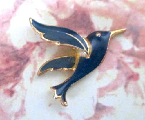 Vintage dark blue and gold enamel Bird Pendant. Lovely piece. 30mm long.