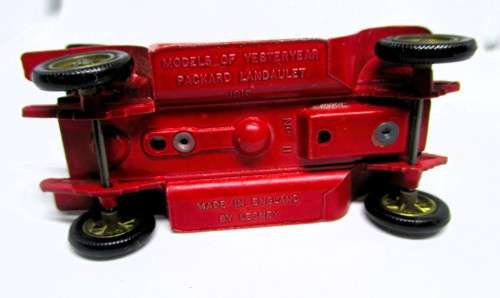 Model of Yesterday No 11 Packard Landaulet by Leshey Made in England. Front seat gone.