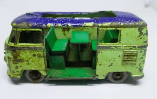 Lesney Matchbox - Volkswagen Caravette Kombi Bus. No34. Sunroof and Door gone. Well played.