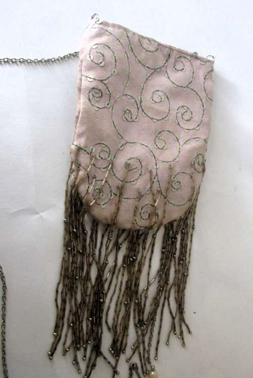 Vintage Sensuous purse, hand-stitched, hand-beaded. Luscious pale pink velvet, beadwork. 17x13cm.