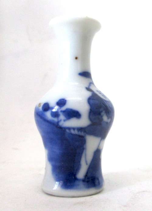Antique Mini Chinese porcelain - Vase - Guangxy dynastie - Qing - 19th century. See discription