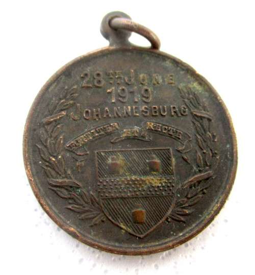 The Conclusion of The 1st World War from 1914 - 1919, Medallion.