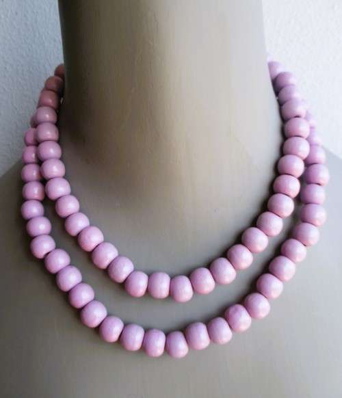 Cotume Jewelry, Light soft lilac wooden bead necklace. 80cm