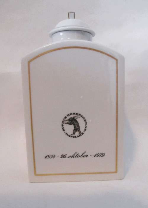 B&G (Bing & Grondahl) Copenhagen Porcelain Tea Caddy - Sophus Berendsen. 125 th Anniversary in box.