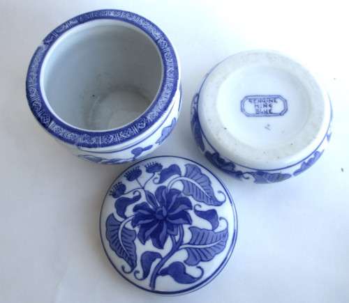 Vintage Geniune Ming Blue Porcelain Trinket holder and Flower vase. See Photo for scale.