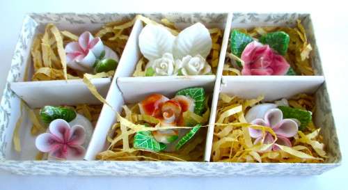 Beautiful Vintage Porcelain Place Card Holders-Flowers-6 Pcs in original box.