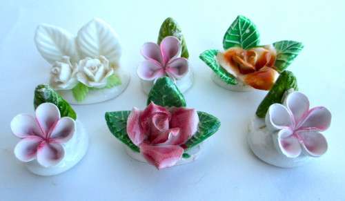 Beautiful Vintage Porcelain Place Card Holders-Flowers-6 Pcs in original box.