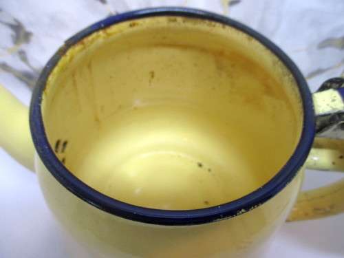 Vintage Enamel Coffee Pot 1.5lt. Used.