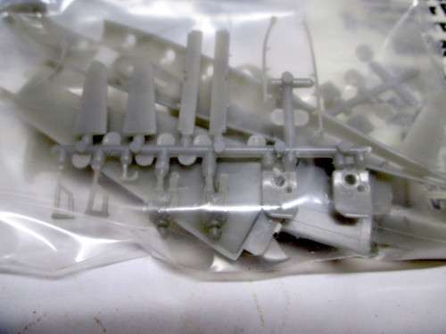 NOVO Aircraft Kit Hotspur Troop Carrying Glider, USSR, 1964. F152, Scale 1:72 Complete in box.