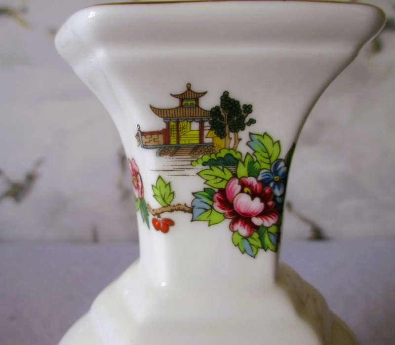 Lovely Vintage Crown Staffordshire Vase-Hexagonal Pagoda Pattern-Circa 1970s, 1980s. 150mm high.