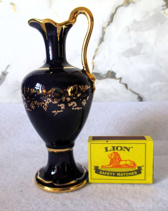 Vintage stunning Limoges jug is a rich cobalt blue hand embellished with gold. Marked. 150mm high.