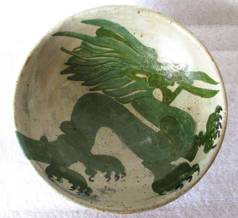 Vintage Studio Art Ceramic Green Dragon Swirl Plate/Bowl Signed. 170mm dia.