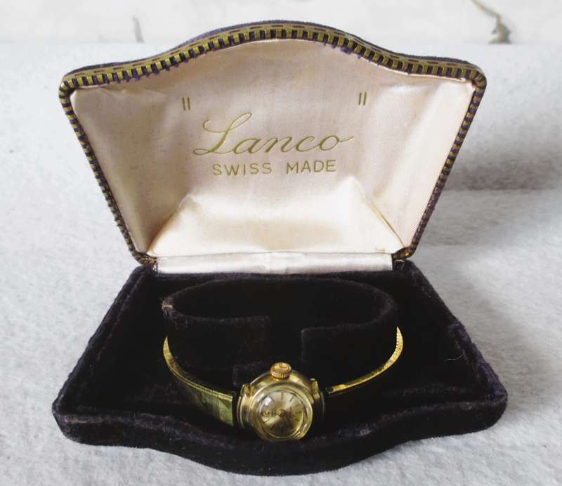 Vintage Rolled Gold 20 Macrons 17 Jewels Lanc Swiss Ladies Watche in original box. Working.