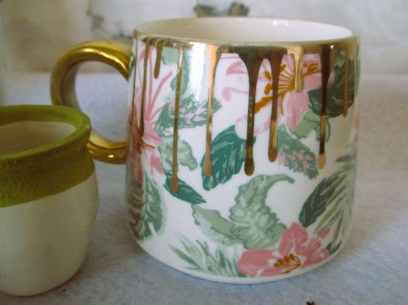 Lot of 4 Various Porcelain items. As per photo.