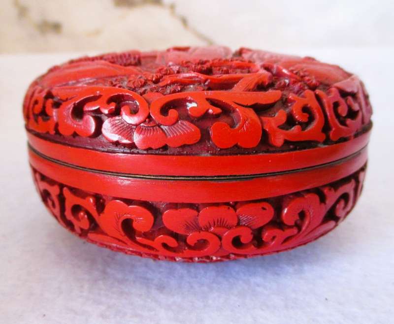 Early 20th Century Chinese Cinnabar Circular jewelry Box. 100mm x 50mm.