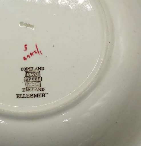 Three Copeland Spode Ellesmer pattern plates, Spotless. Two sideplates and one Soup bow.