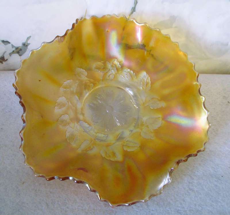 Large Vintage Marigold Carnival Glass Daisy & Leaf Ruffled Bowl. Light Orange. 260mm diameter