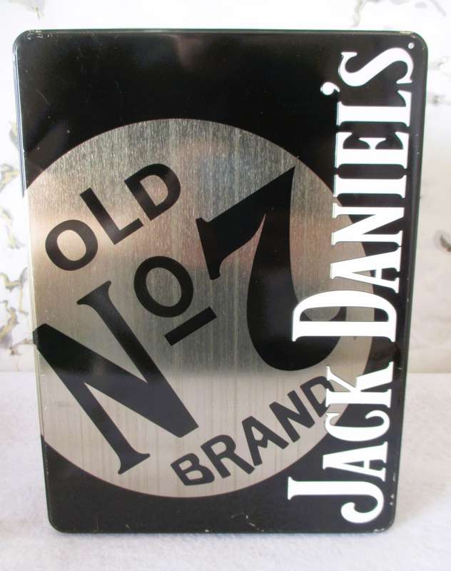 Jack Daniels Label Metal Tin. 28 x 20 x10cm Made in USA.