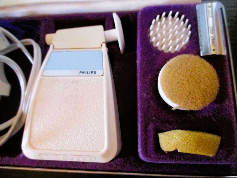 Vintage Philips  Beauty Ladyshave Electric Travel Shaver. Working. Made in Austria.